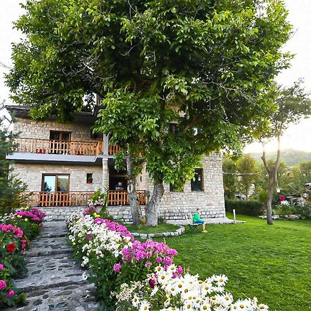 Bujtina Shkodrani Bed and Breakfast Voskopojë Buitenkant foto
