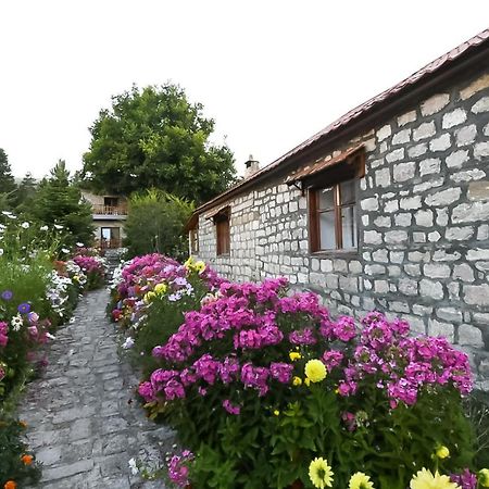 Bujtina Shkodrani Bed and Breakfast Voskopojë Buitenkant foto