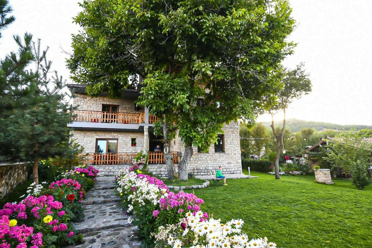 Bujtina Shkodrani Bed and Breakfast Voskopojë Buitenkant foto
