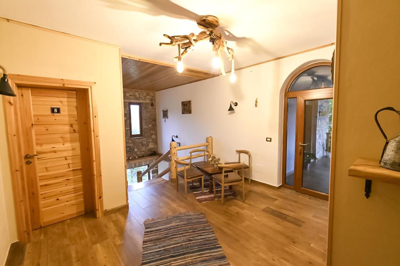 Bujtina Shkodrani Bed and Breakfast Voskopojë Buitenkant foto