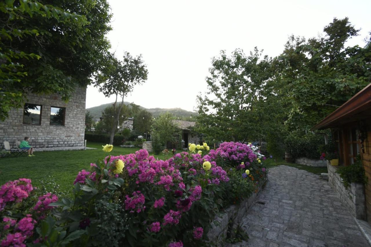 Bujtina Shkodrani Bed and Breakfast Voskopojë Buitenkant foto