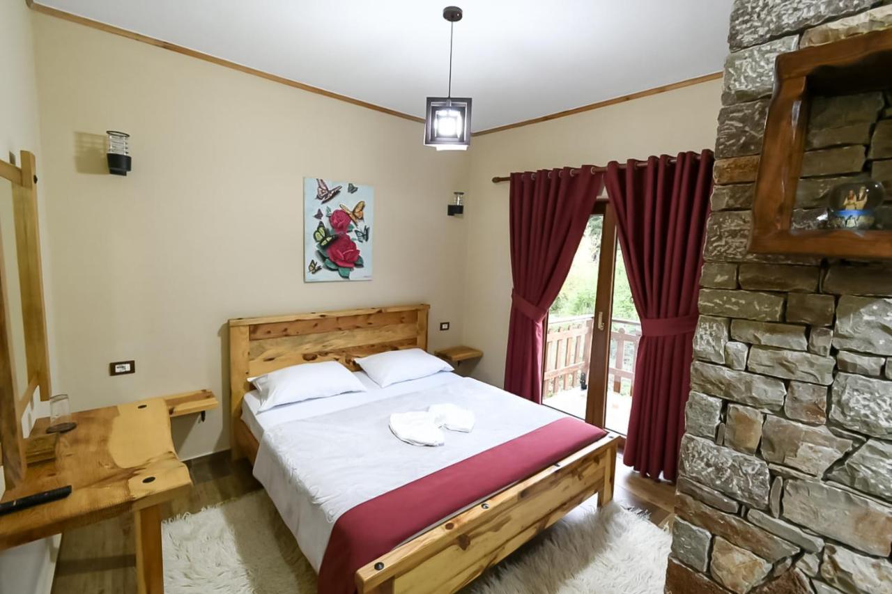 Bujtina Shkodrani Bed and Breakfast Voskopojë Buitenkant foto